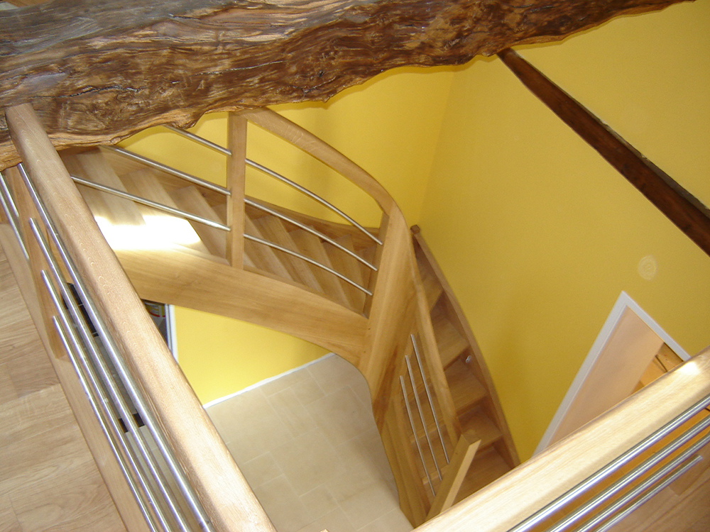 Escalier à noyau - Chêne et inox - 2